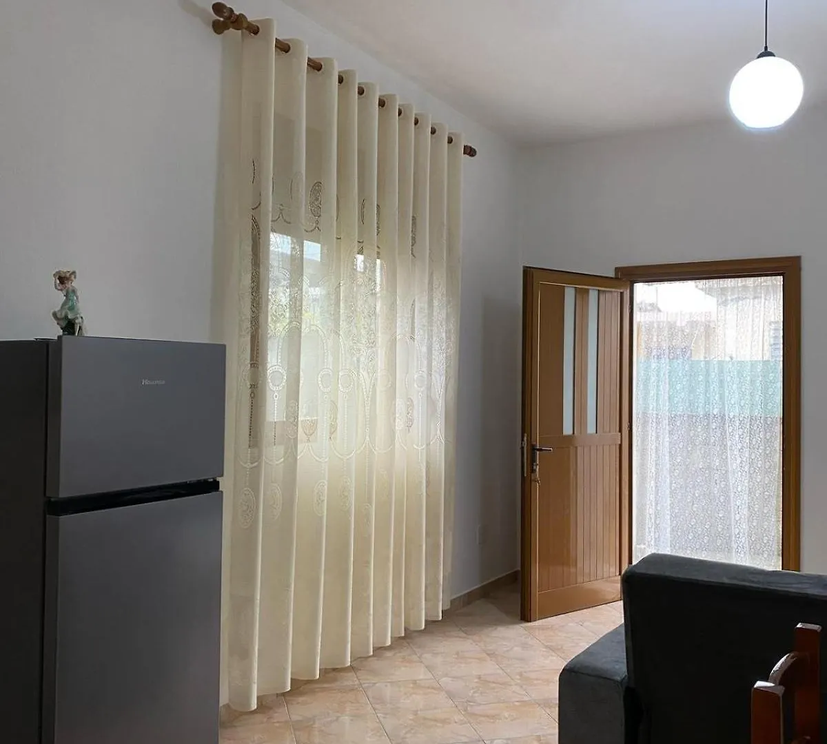 アパート Gazi Villa Vlorë