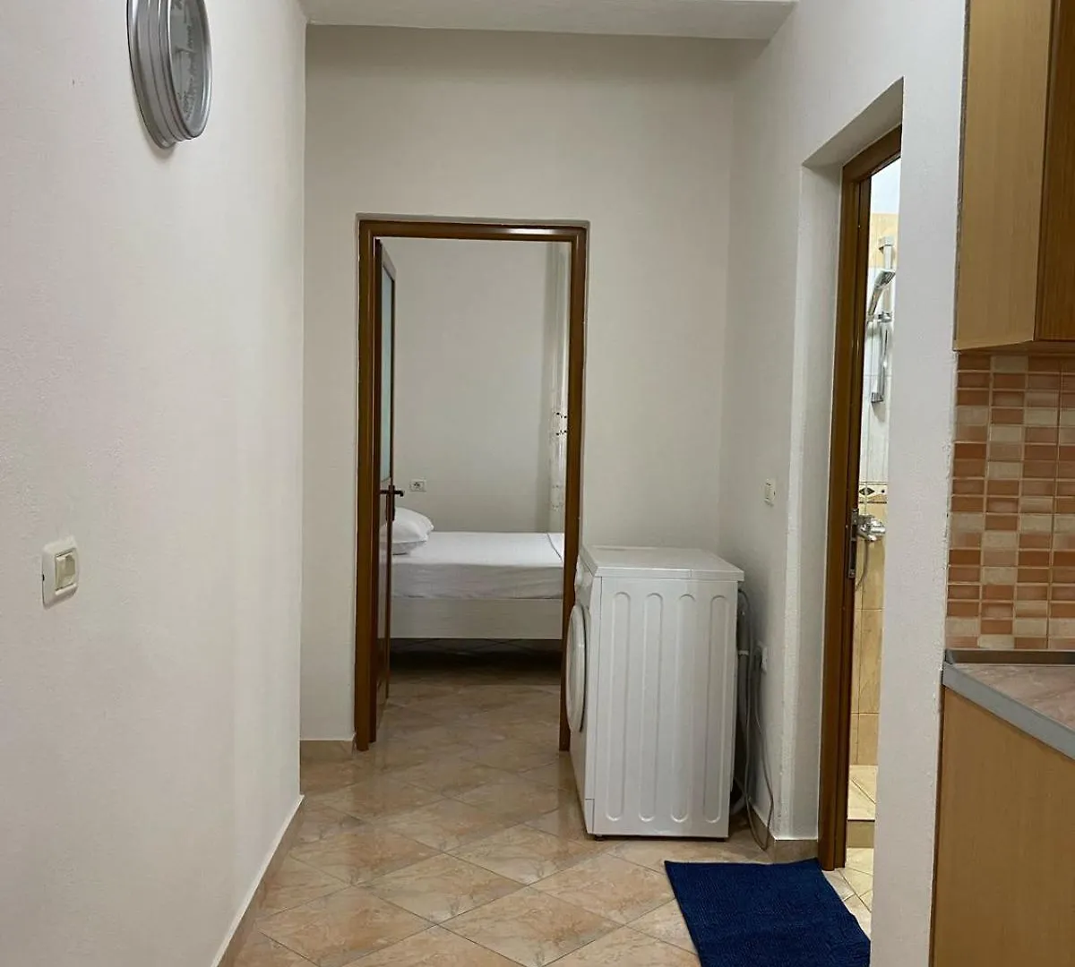 Gazi Villa Vlorë アパート