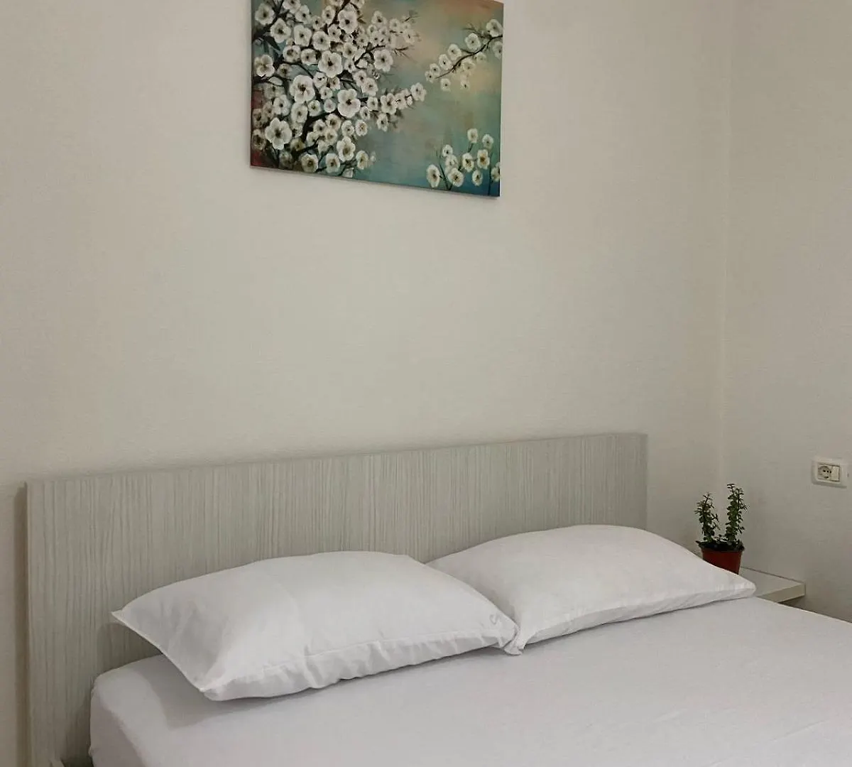 アパート Gazi Villa Vlorë