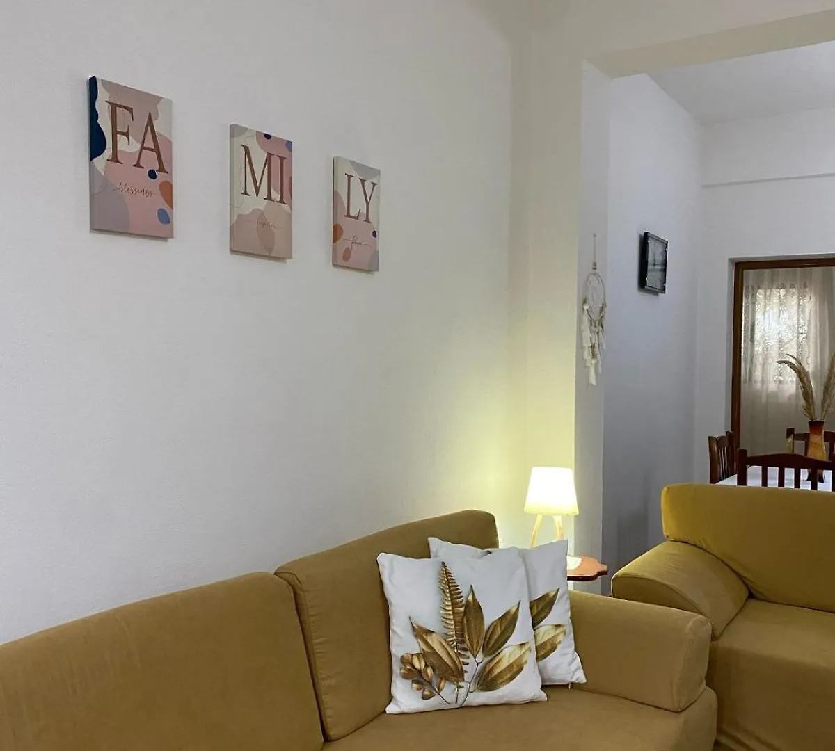 Gazi Villa Vlorë アパート