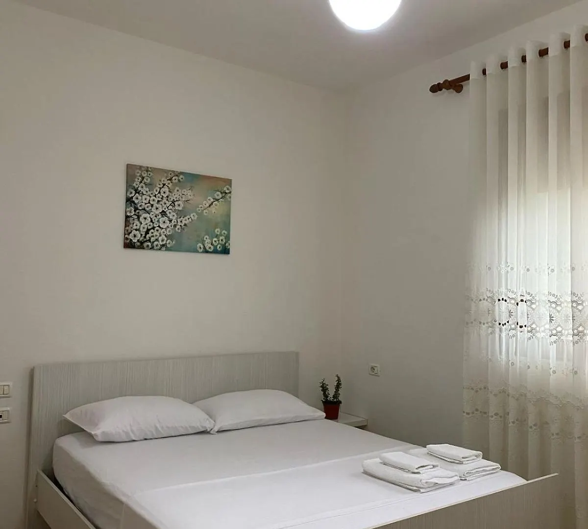 Gazi Villa Vlorë 0*,